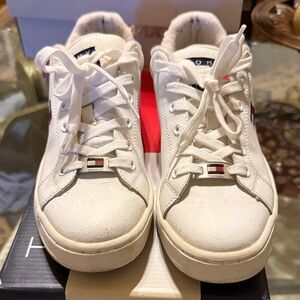 Tommy Hilfiger White Leather Sneakers – Women’s Size 8 – Worn, Original Box
